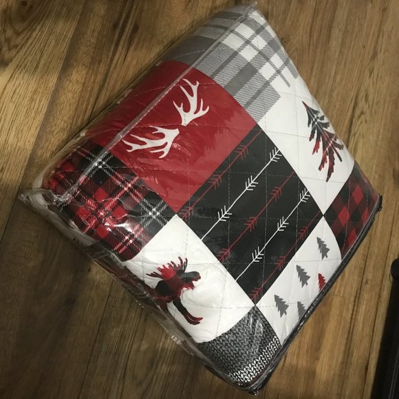 Brand New Forest Patchwork Reversible 3-Piece Quilt Set • KING Size - Picture 3 of 3